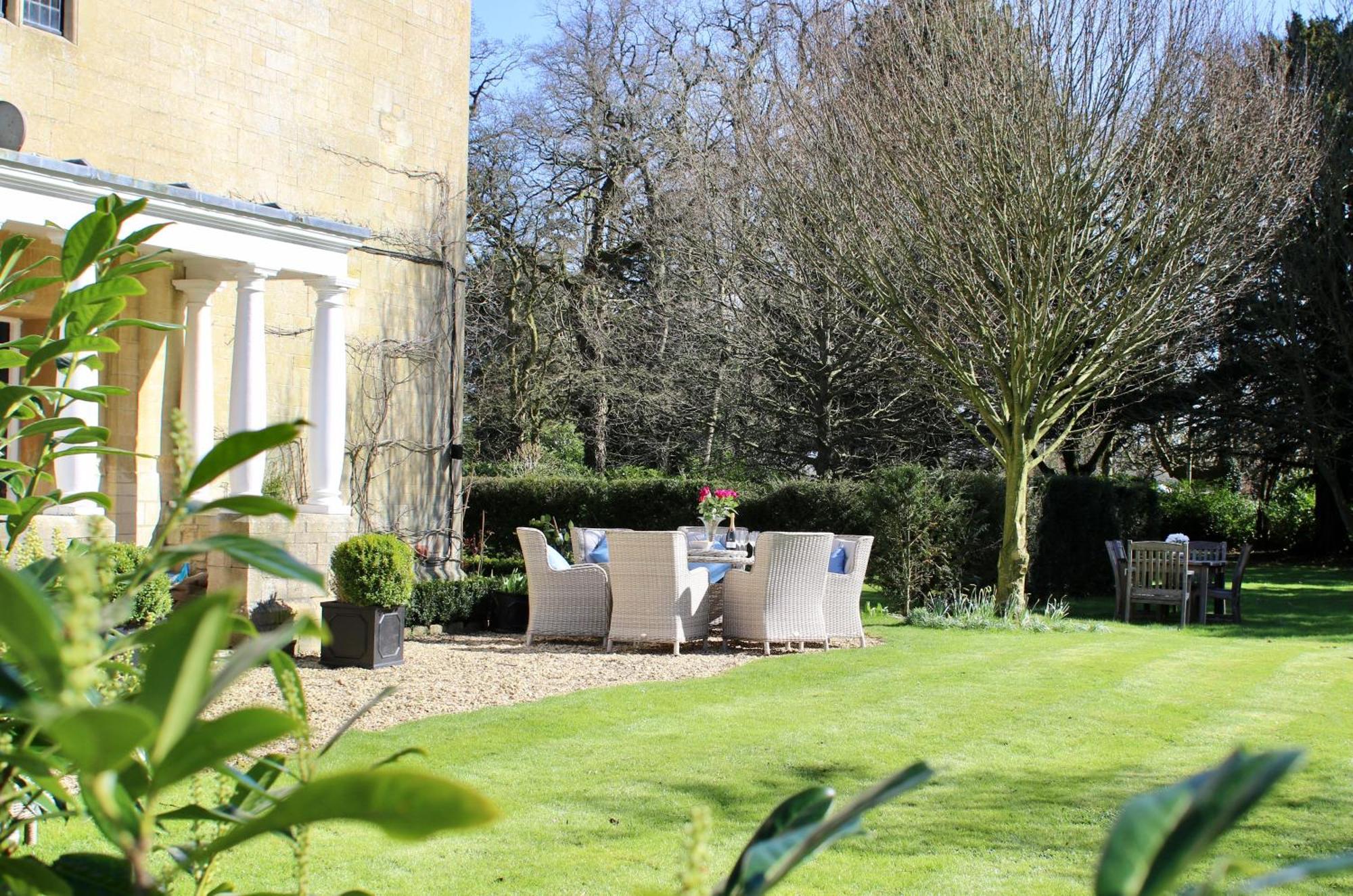 Parsonage House, Badminton Bed & Breakfast Great Badminton Exterior photo